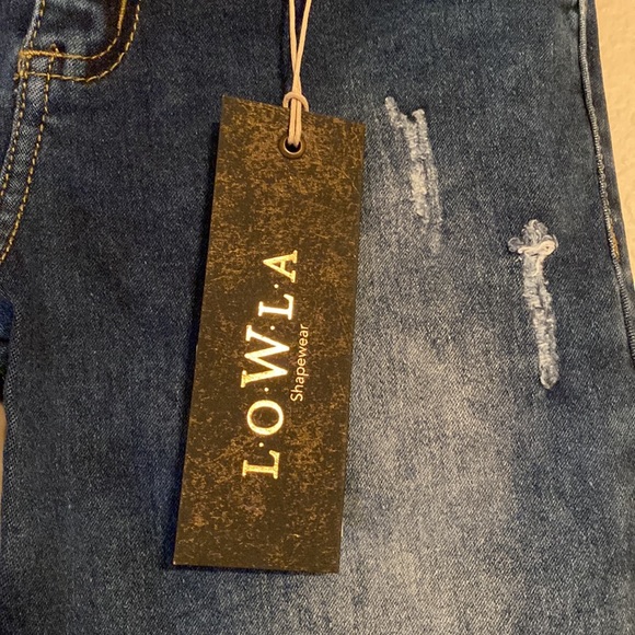 SOLD ✨L•O•W•L•A  Colombian Shapeware Skinny Jeans•Blue Ripped Denim•Size 4✨ - Picture 7 of 9